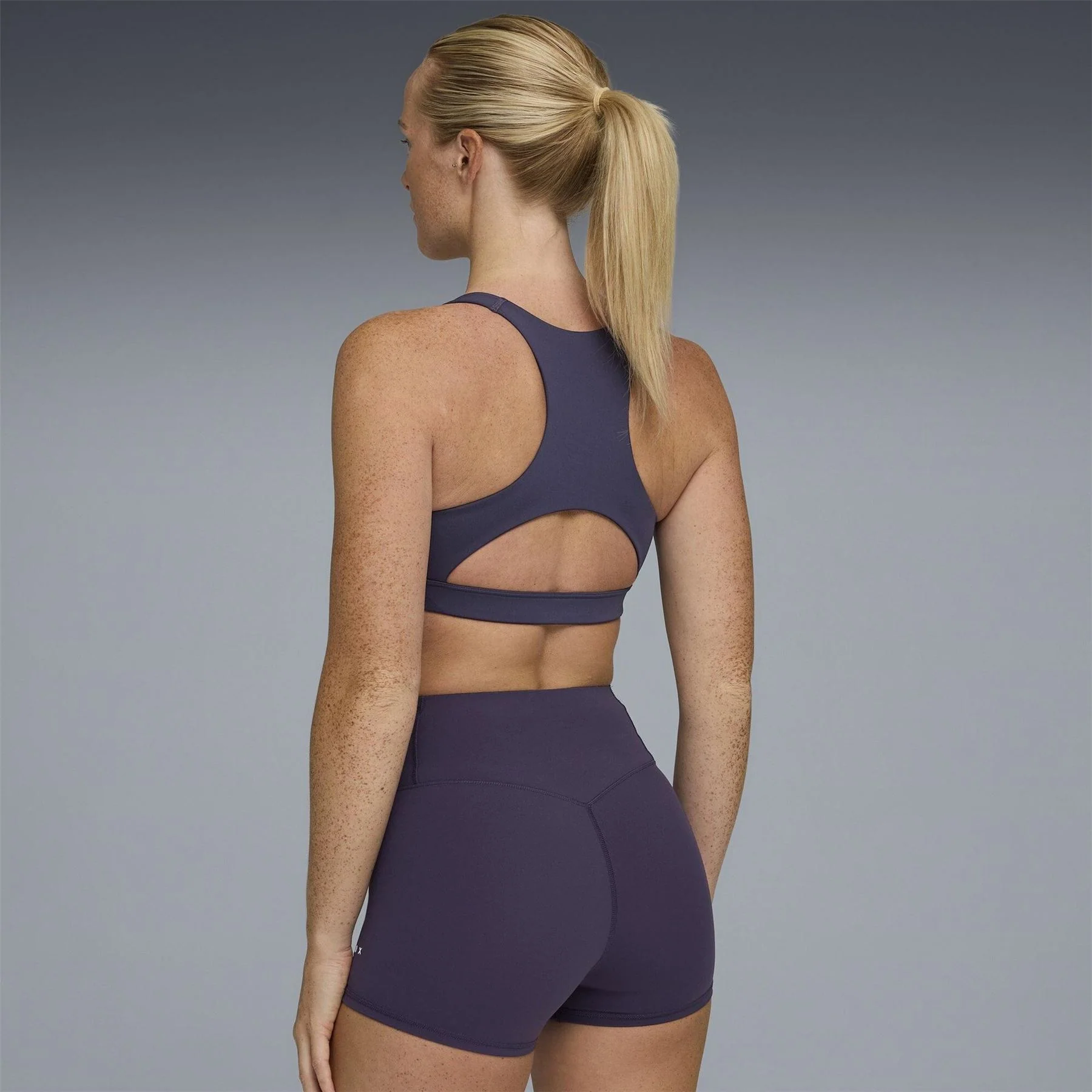 Puma Hyrox Tech Hyrox Non Wired Medium Impact Sports Bra - Image 4